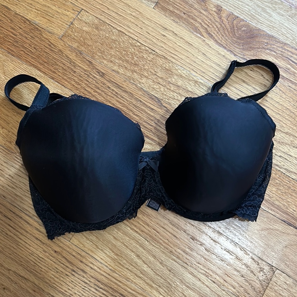 Victoria Secret Bra 34DDD